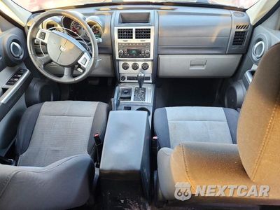 Zdjęcie 8 z 13 samochodu: 2007 DODGE NITRO SLT VIN:1D8GU58KX7W611989 - miniatura