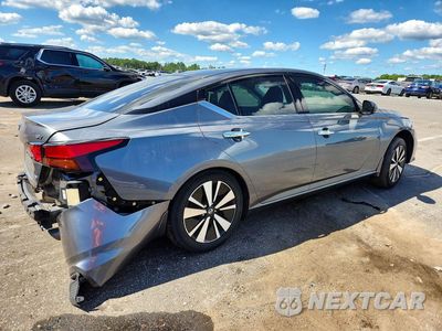 Trzecie zdjęcie samochodu z tyłu: 2019 NISSAN ALTIMA SV VIN:1N4BL4DW4KC244019 - miniatura