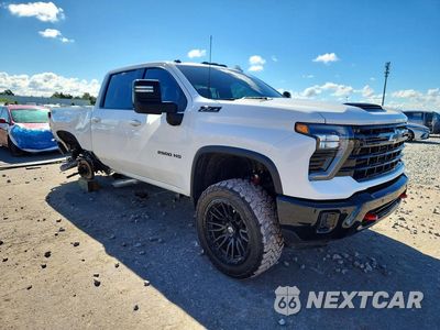 Czwarte zdjęcie samochodu z boku: 2025 CHEVROLET SILVERADO K2500 HEAVY DUTY LTZ VIN:2GC4KPEY4S1215438 - miniatura