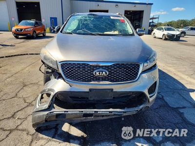 Piąte zdjęcie samochodu w środku: 2016 KIA SORENTO LX V6 VIN:5XYPGDA51GG142776 - miniatura