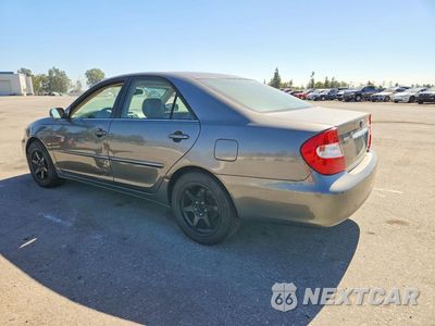 Drugie zdjęcie samochodu z przodu: 2002 TOYOTA CAMRY XLE V6 VIN:JTDBF30K920008515 - miniatura