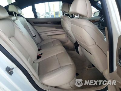 Zdjęcie 10 z 12 samochodu: 2013 BMW 750 I VIN:WBAYA8C58DC996560 - miniatura