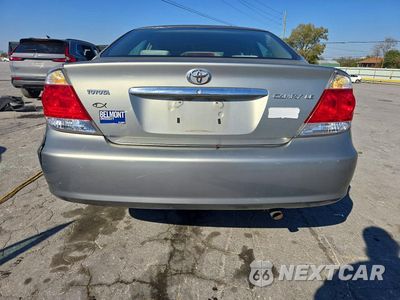 Zdjęcie 6 z 12 samochodu: 2005 TOYOTA CAMRY LE VIN:4T1BE32K75U984267 - miniatura
