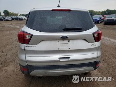 Zdjęcie 6 z 13 samochodu: 2019 FORD ESCAPE SE VIN:1FMCU0GD9KUA33547 - miniatura