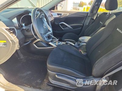 Zdjęcie 7 z 12 samochodu: 2013 HYUNDAI VELOSTER BASE VIN:KMHTC6ADXDU129284 - miniatura