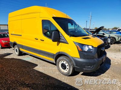 Czwarte zdjęcie samochodu z boku: 2023 FORD TRANSIT T-250 DELIVERY VAN VIN:1FTBR1X80PKA73951 - miniatura