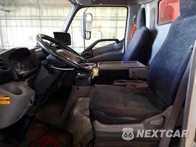 Zdjęcie 7 z 12 samochodu: 2017 HINO 195 BOX TRUCK VIN:JHHSDM2H8HK005726 - miniatura