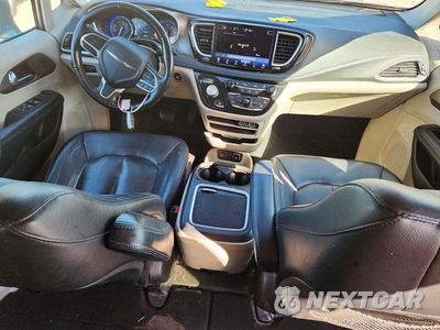 Zdjęcie 8 z 14 samochodu: 2021 CHRYSLER PACIFICA TOURING L VIN:2C4RC1BG8MR527620 - miniatura