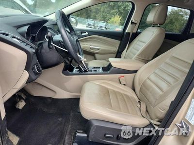 Zdjęcie 7 z 13 samochodu: 2017 FORD ESCAPE TITANIUM VIN:1FMCU0J95HUA35969 - miniatura