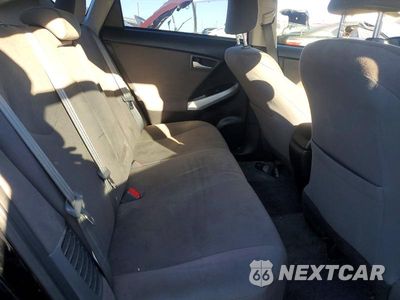 Zdjęcie 10 z 12 samochodu: 2015 TOYOTA PRIUS TWO VIN:JTDKN3DU5F1958661 - miniatura