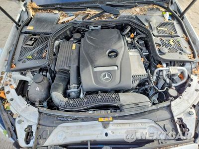Zdjęcie 11 z 12 samochodu: 2015 MERCEDES-BENZ C 300 4MATIC VIN:55SWF4KB8FU080963 - miniatura