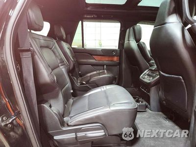 Zdjęcie 11 z 13 samochodu: 2018 LINCOLN NAVIGATOR L RESERVE VIN:5LMJJ3LT8JEL12427 - miniatura