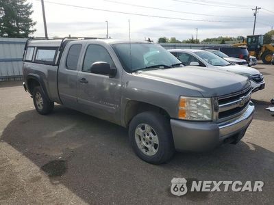 Czwarte zdjęcie samochodu z boku: 2007 CHEVROLET SILVERADO K1500 VIN:1GCEK19C67Z630288 - miniatura