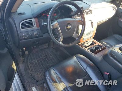 Zdjęcie 8 z 12 samochodu: 2010 CHEVROLET TAHOE K1500 LTZ VIN:1GNUKCE0XAR205805 - miniatura