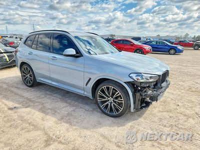 Czwarte zdjęcie samochodu z boku: 2022 BMW X3 SDRIVE30I VIN:5UX43DP01N9L01884 - miniatura