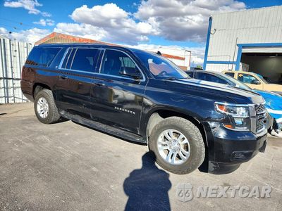 Czwarte zdjęcie samochodu z boku: 2020 CHEVROLET SUBURBAN C1500 LT VIN:1GNSCHKC8LR117497 - miniatura