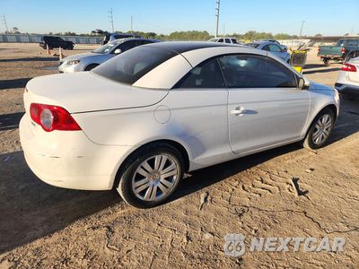 Trzecie zdjęcie samochodu z tyłu: 2010 VOLKSWAGEN EOS TURBO VIN:WVWBA7AH4AV025345 - miniatura