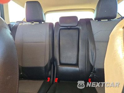 Zdjęcie 10 z 13 samochodu: 2019 FORD ESCAPE SE VIN:1FMCU9GDXKUA58851 - miniatura