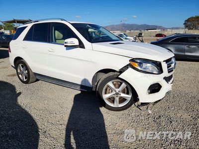 Czwarte zdjęcie samochodu z boku: 2017 MERCEDES-BENZ GLE 350 VIN:4JGDA5JB3HA931539 - miniatura