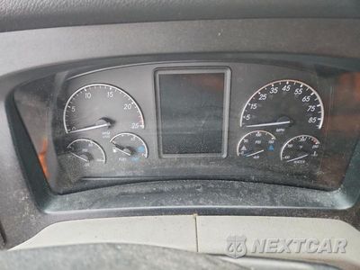 Zdjęcie 9 z 13 samochodu: 2020 FREIGHTLINER CASCADIA 126 SEMI TRUCK VIN:3AKJHHDR7LSKZ6915 - miniatura