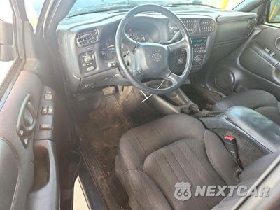 Zdjęcie 8 z 12 samochodu: 2003 CHEVROLET S TRUCK S10 VIN:1GCDT19XX38147463 - miniatura