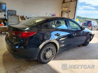 Trzecie zdjęcie samochodu z tyłu: 2015 MAZDA 3 SV VIN:JM1BM1T71F1226157 - miniatura