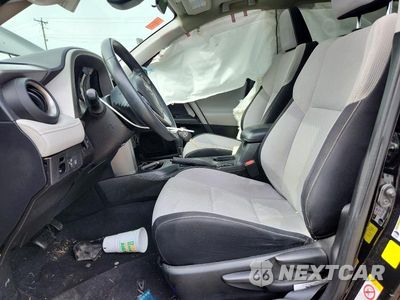Zdjęcie 7 z 13 samochodu: 2017 TOYOTA RAV4 XLE VIN:2T3WFREV5HW375696 - miniatura