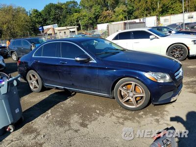 Czwarte zdjęcie samochodu z boku: 2015 MERCEDES-BENZ C 300 VIN:55SWF4JB0FU077802 - miniatura