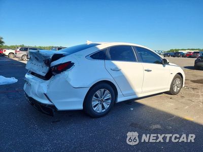 Trzecie zdjęcie samochodu z tyłu: 2019 HYUNDAI SONATA HYBRID SE VIN:KMHE24L34KA091683 - miniatura