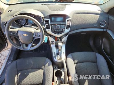 Zdjęcie 8 z 12 samochodu: 2016 CHEVROLET CRUZE LIMITED LT VIN:1G1PE5SB4G7102696 - miniatura