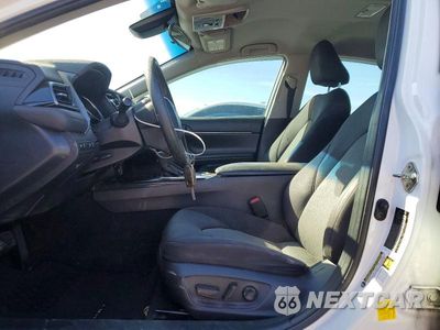 Zdjęcie 7 z 12 samochodu: 2019 TOYOTA CAMRY LE VIN:4T1B11HK6KU806773 - miniatura