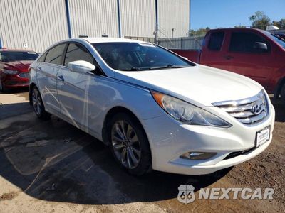 Czwarte zdjęcie samochodu z boku: 2013 HYUNDAI SONATA SE VIN:5NPEC4AC2DH587422 - miniatura