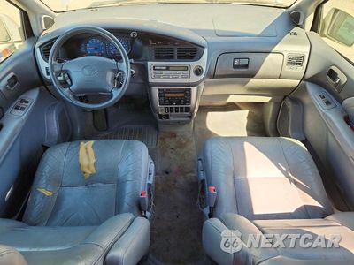 Zdjęcie 8 z 13 samochodu: 2002 TOYOTA SIENNA XLE VIN:4T3ZF13C02U434676 - miniatura