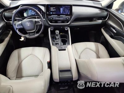 Zdjęcie 8 z 13 samochodu: 2024 TOYOTA GRAND HIGHLANDER XLE VIN:5TDAAAB54RS000058 - miniatura
