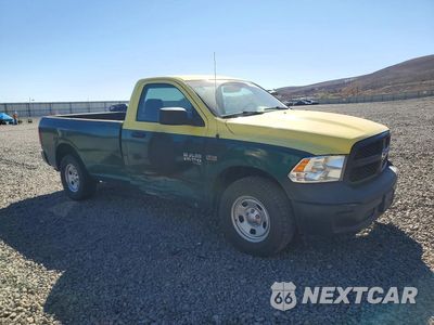 Czwarte zdjęcie samochodu z boku: 2019 RAM 1500 CLASSIC TRADESMAN VIN:3C6JR7DT4KG668672 - miniatura