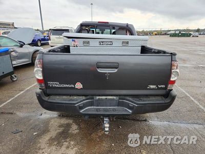 Zdjęcie 6 z 12 samochodu: 2013 TOYOTA TACOMA V6 VIN:3TMLU4EN1DM105789 - miniatura