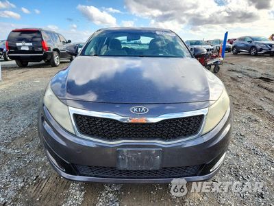 Piąte zdjęcie samochodu w środku: 2011 KIA OPTIMA LX VIN:KNAGM4A72B5124666 - miniatura