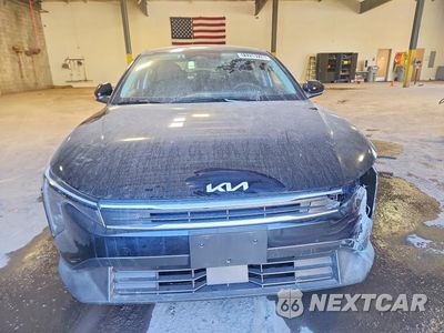 Piąte zdjęcie samochodu w środku: 2026 KIA K4 LXS VIN:3KPFT4DE8TE318538 - miniatura