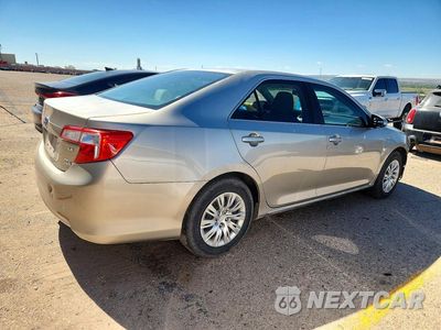 Trzecie zdjęcie samochodu z tyłu: 2014 TOYOTA CAMRY HYBRID LE VIN:4T1BD1FK6EU109084 - miniatura
