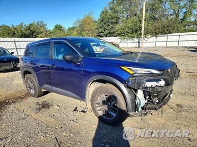 Czwarte zdjęcie samochodu z boku: 2021 NISSAN ROGUE S VIN:5N1AT3AB1MC849308 - miniatura