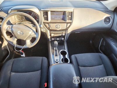 Zdjęcie 8 z 13 samochodu: 2019 NISSAN PATHFINDER SV VIN:5N1DR2MM5KC580732 - miniatura