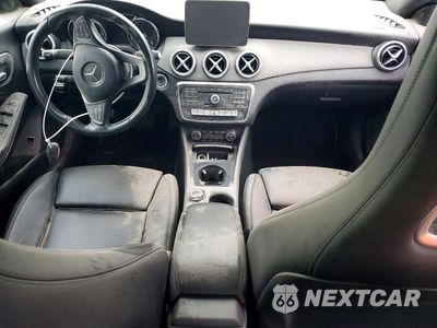 Zdjęcie 8 z 12 samochodu: 2019 MERCEDES-BENZ CLA 250 4MATIC VIN:WDDSJ4GB1KN741239 - miniatura