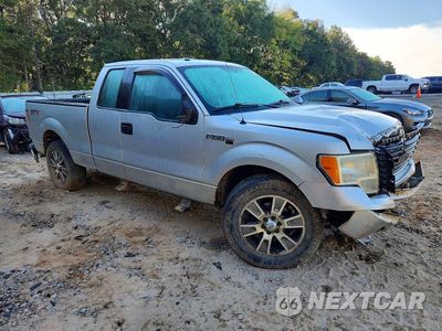 Czwarte zdjęcie samochodu z boku: 2014 FORD F150 SUPER CAB VIN:1FTFX1CFXEFC82955 - miniatura