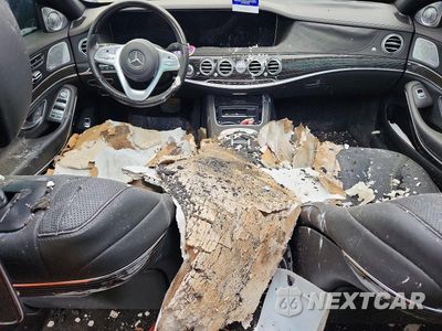 Zdjęcie 8 z 12 samochodu: 2020 MERCEDES-BENZ S MERCEDES-MAYBACH S650 VIN:WDDUX8ABXLA526703 - miniatura