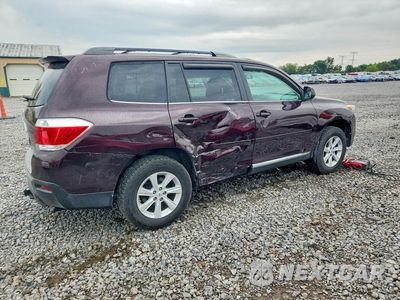 Trzecie zdjęcie samochodu z tyłu: 2012 TOYOTA HIGHLANDER SE VIN:5TDBK3EH1CS107935 - miniatura
