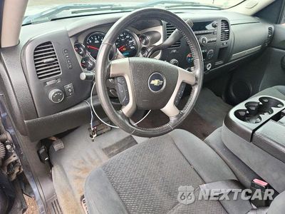 Zdjęcie 8 z 12 samochodu: 2008 CHEVROLET K1500 VIN:2GCEK190381313617 - miniatura