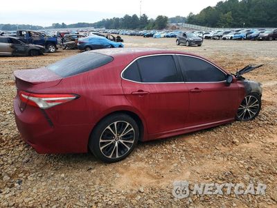 Piąte zdjęcie samochodu w środku: 2018 TOYOTA CAMRY SE VIN:4T1B11HK0JU595164 - miniatura