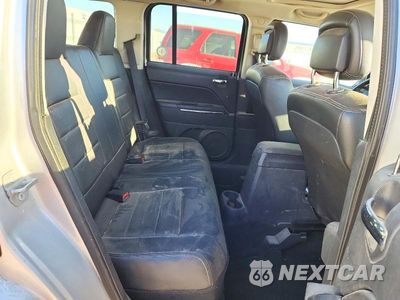 Zdjęcie 11 z 13 samochodu: 2010 JEEP PATRIOT LIMITED VIN:1J4NF4GB0AD505334 - miniatura