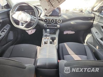 Zdjęcie 8 z 12 samochodu: 2025 NISSAN SENTRA SV VIN:3N1AB8CV0SY231822 - miniatura