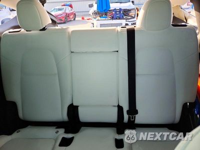 Zdjęcie 10 z 14 samochodu: 2023 TESLA MODEL Y VIN:7SAYGDEE5PA118647 - miniatura